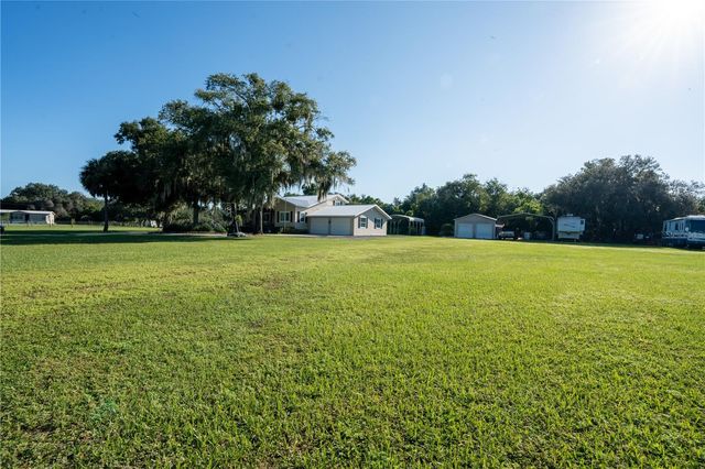 2124 FOX RUN LANE, Lake Wales, FL 33898