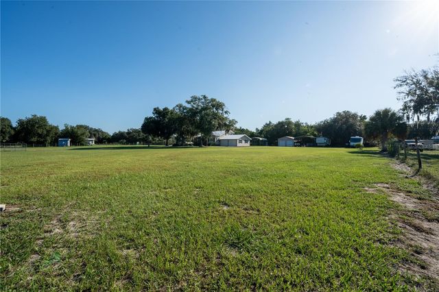 2124 FOX RUN LANE, Lake Wales, FL 33898