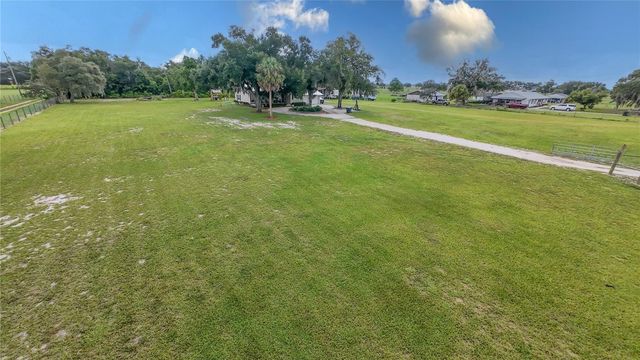 2124 FOX RUN LANE, Lake Wales, FL 33898