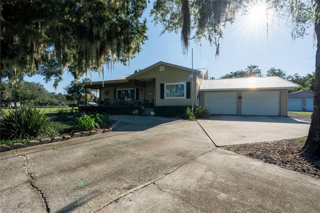 2124 FOX RUN LANE, Lake Wales, FL 33898