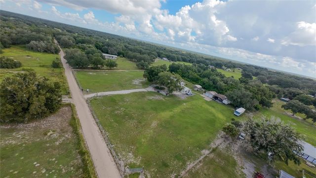2124 FOX RUN LANE, Lake Wales, FL 33898