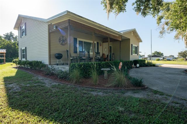 2124 FOX RUN LANE, Lake Wales, FL 33898