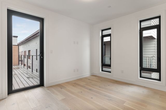 33 A Street 504, Boston, MA 02127