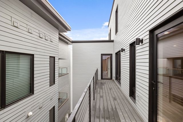 33 A Street 504, Boston, MA 02127