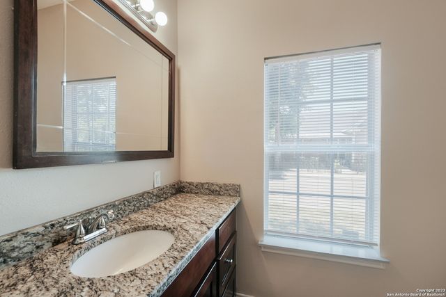 207 HILL ST, San Antonio, TX 78212