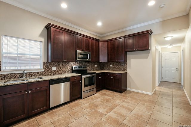 207 HILL ST, San Antonio, TX 78212