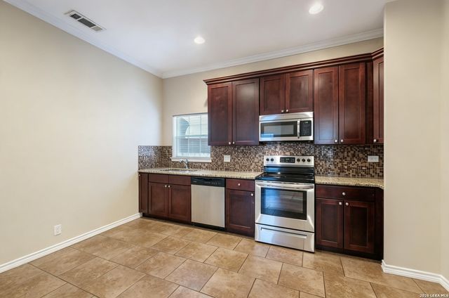 207 HILL ST, San Antonio, TX 78212
