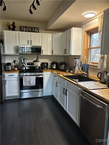 271 Ridge Road, Oswego, NY 13126