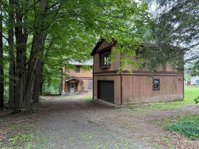 271 Ridge Road, Oswego, NY 13126
