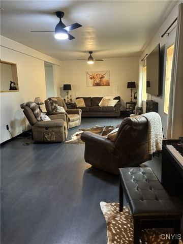 271 Ridge Road, Oswego, NY 13126