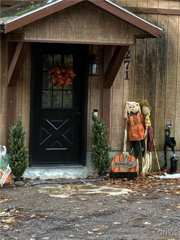 271 Ridge Road, Oswego, NY 13126