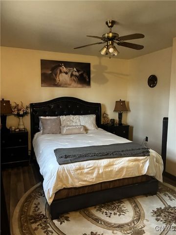 271 Ridge Road, Oswego, NY 13126