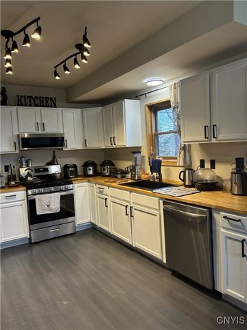 271 Ridge Road, Oswego, NY 13126