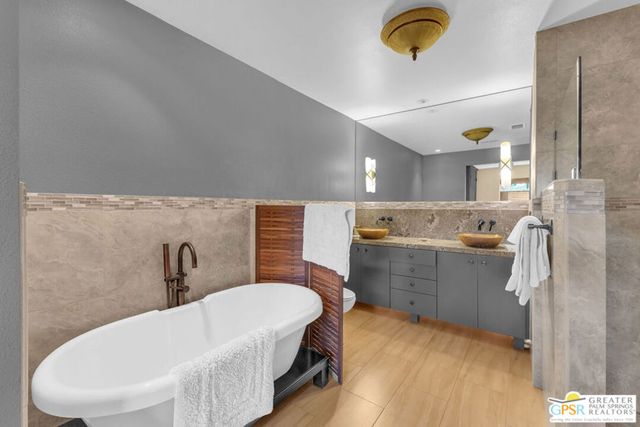 72853 Don Larson Lane, Palm Desert, CA 92260