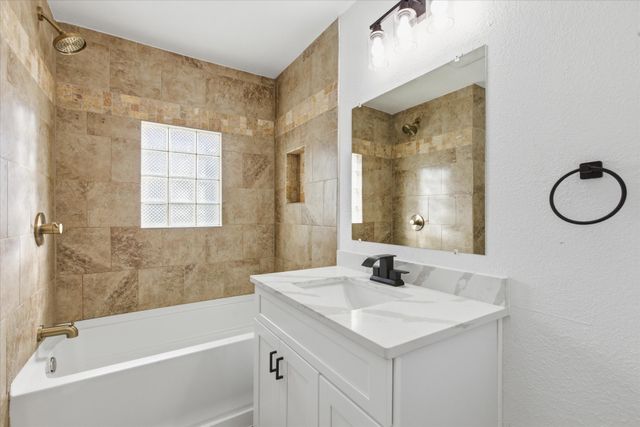 303 N Connett Street, Leonard, TX 75452