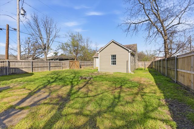 303 N Connett Street, Leonard, TX 75452