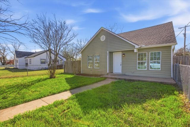 303 N Connett Street, Leonard, TX 75452