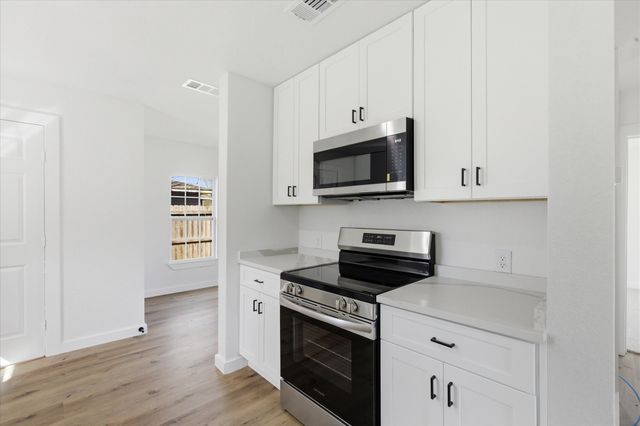 303 N Connett Street, Leonard, TX 75452