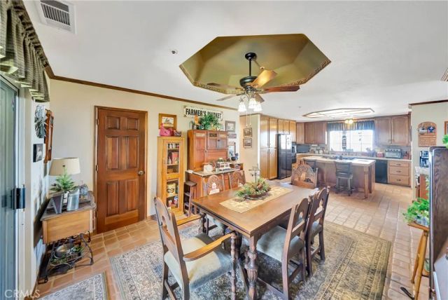 11720 Honeybee Lane, Juniper Hills, CA 93543