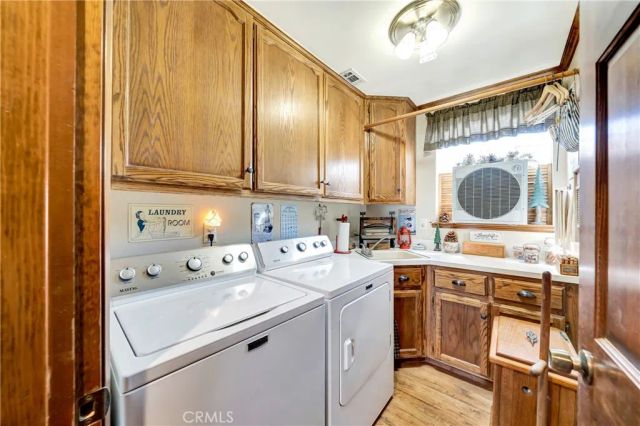 11720 Honeybee Lane, Juniper Hills, CA 93543