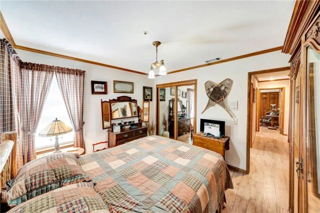 11720 Honeybee Lane, Juniper Hills, CA 93543