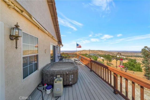11720 Honeybee Lane, Juniper Hills, CA 93543