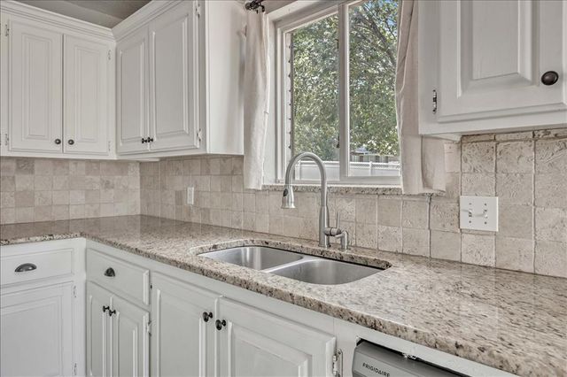 1301 Manchester Drive, Shawnee, OK 74804