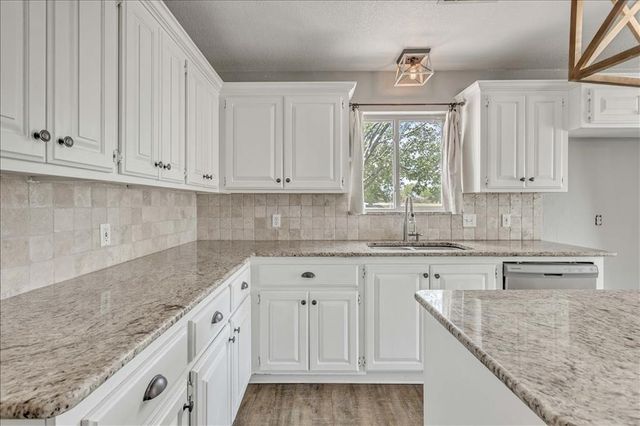 1301 Manchester Drive, Shawnee, OK 74804