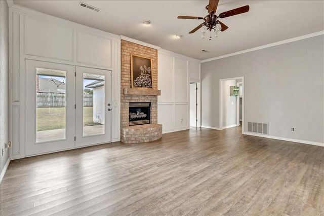 1301 Manchester Drive, Shawnee, OK 74804