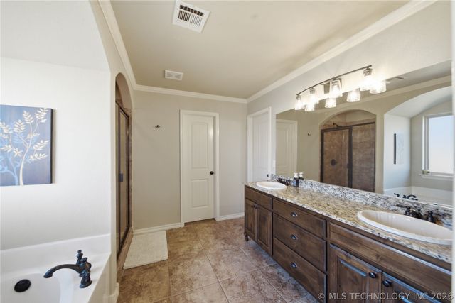 13902 N 59th East Avenue, Collinsville, OK 74021