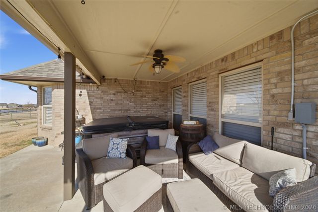 13902 N 59th East Avenue, Collinsville, OK 74021