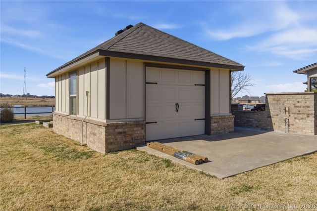 13902 N 59th East Avenue, Collinsville, OK 74021