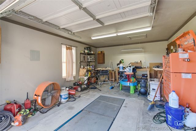 13902 N 59th East Avenue, Collinsville, OK 74021