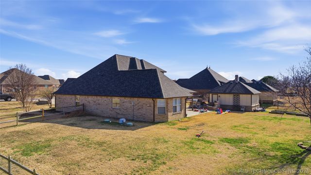 13902 N 59th East Avenue, Collinsville, OK 74021