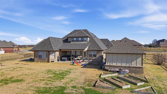 13902 N 59th East Avenue, Collinsville, OK 74021