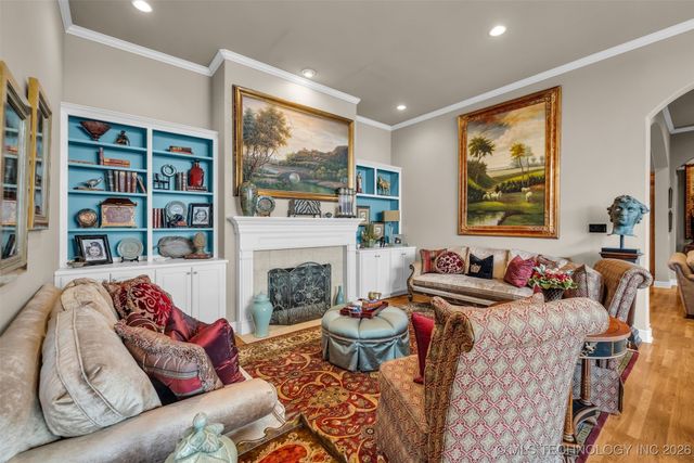 5904 W Orlando Circle, Broken Arrow, OK 74011