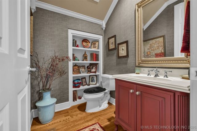 5904 W Orlando Circle, Broken Arrow, OK 74011