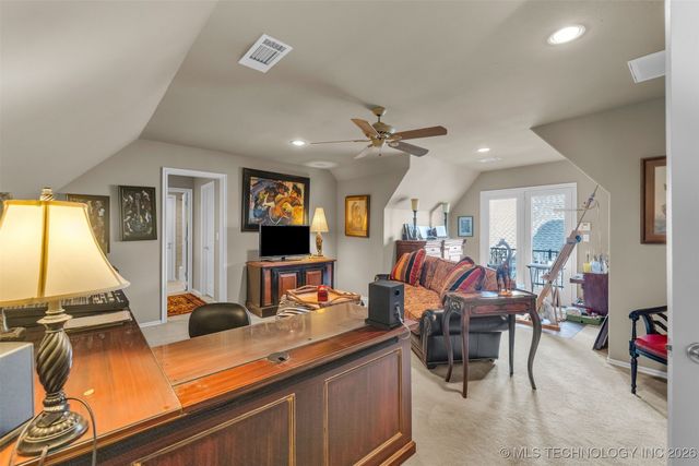 5904 W Orlando Circle, Broken Arrow, OK 74011