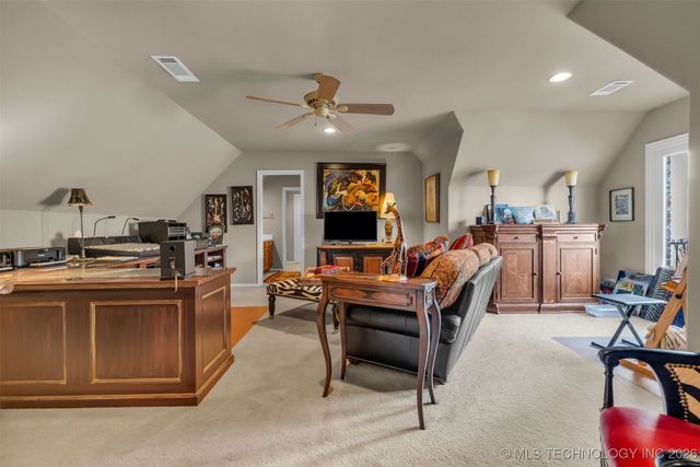 5904 W Orlando Circle, Broken Arrow, OK 74011