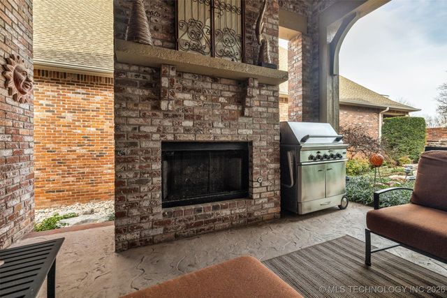 5904 W Orlando Circle, Broken Arrow, OK 74011