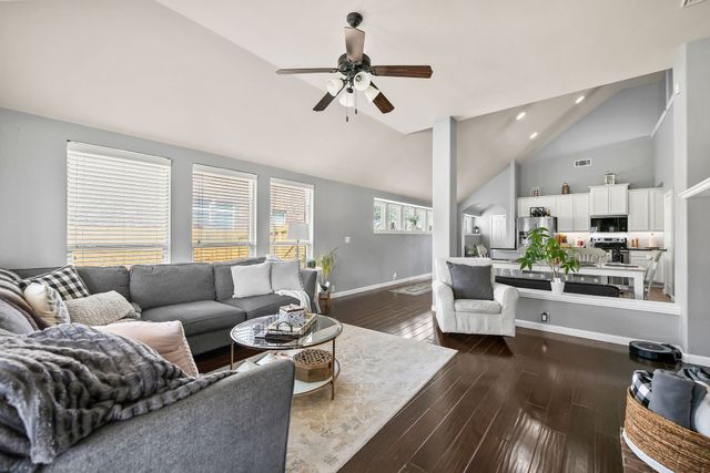 729 Abbey Lane, Midlothian, TX 76065