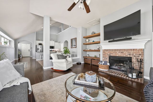 729 Abbey Lane, Midlothian, TX 76065