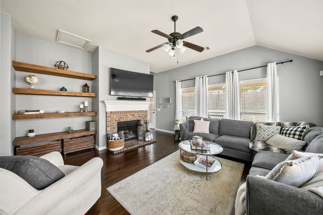 729 Abbey Lane, Midlothian, TX 76065