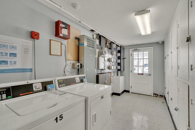 8 Old Colony Ln 2, Arlington, MA 02474