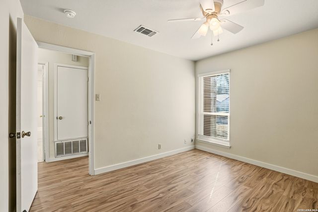 3035 Heidi, San Antonio, TX 78247