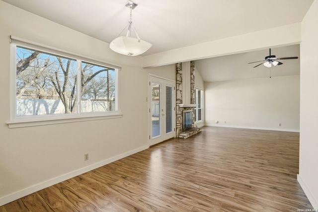 3035 Heidi, San Antonio, TX 78247