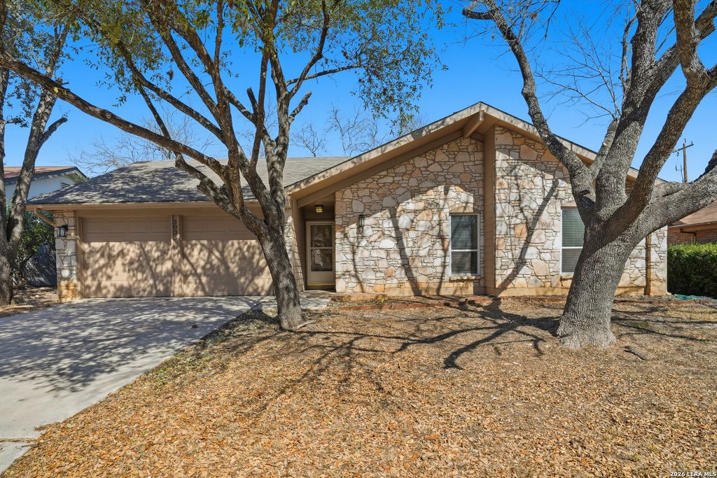 3035 Heidi, San Antonio, TX 78247