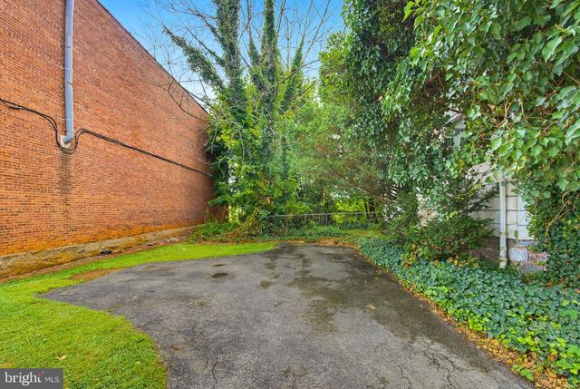936 LINDEN AVE, York, PA 17404