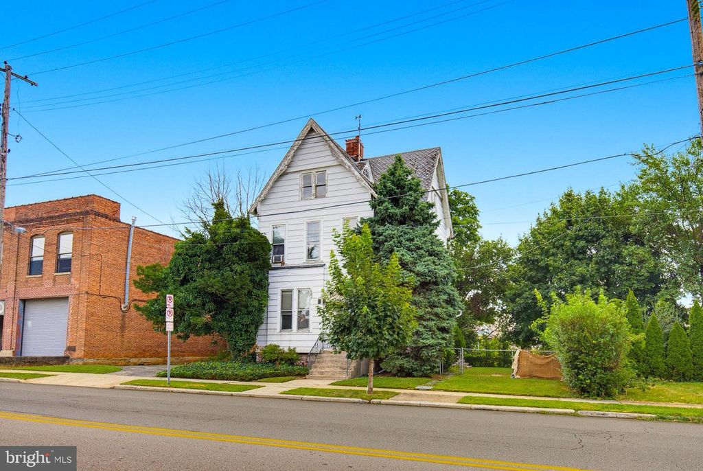 936 LINDEN AVE, York, PA 17404
