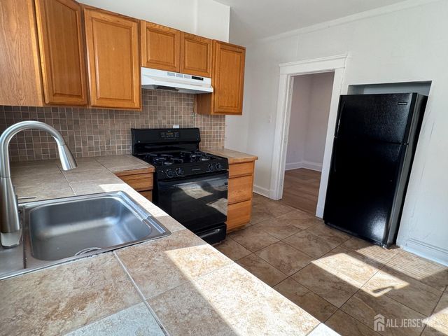 501 S 3rd S Avenue, Highland Park, NJ 08904